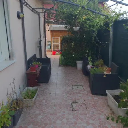 Casa Da Miki E Ico Homestay *